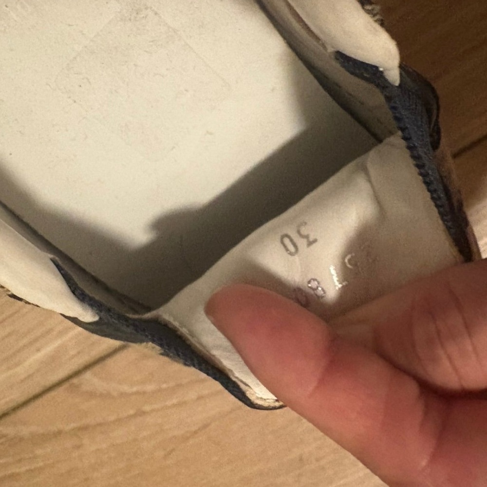 Gucci Kids Slip On Shoes (Size 30 EU) - Picture 5 of 5
